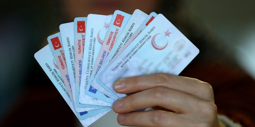 Ad Ve Soyad Değişikliği Uygulaması 3 Yıl Daha Uzatıldı