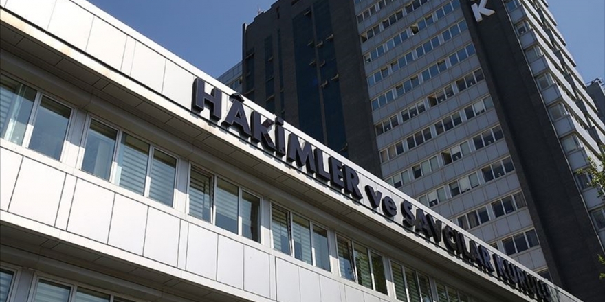 18 Hakim Ve Savcı Açığa Alındı