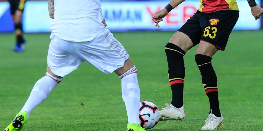 Göztepe, Süper Lig'in İlk Yarısını Sivasspor Deplasmanında Tamamlayacak