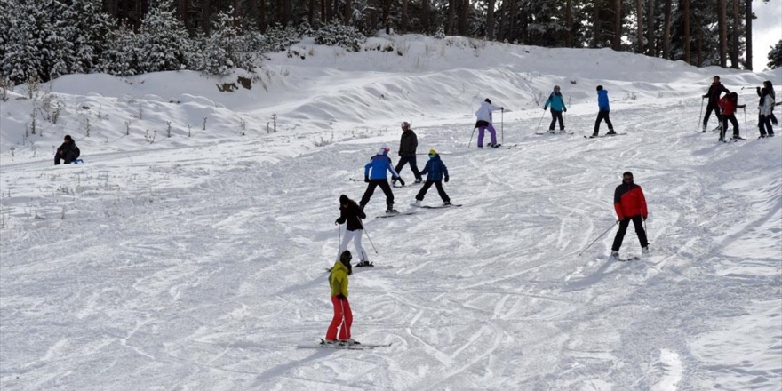 Cıbıltepe Kayak Merkezi'nde Kayak Sezonu Açıldı