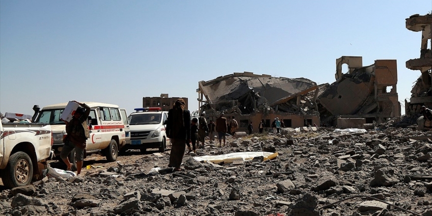 Yemen'de Husiler Askeri Mezuniyet Törenini Hedef Aldı