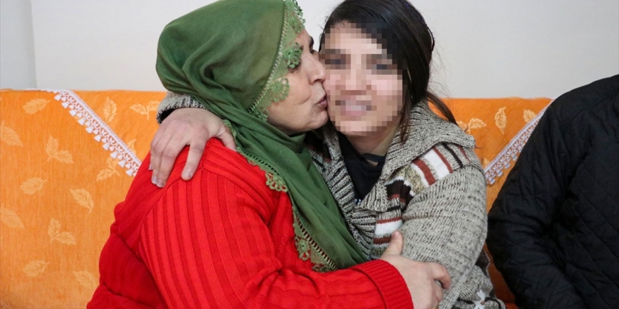 Annesini Trt Kürdi Ekranında Görünce Dönmeye Karar Verdi