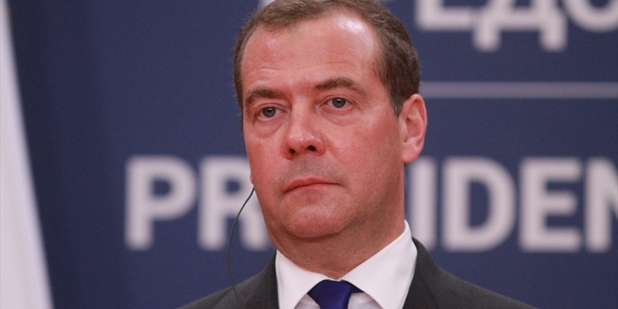 Rusya Başbakanı Medvedev: Ukrayna İle İmzalanan Gaz Anlaşması Ulaşılması Gereken Bir Fedakarlıktı