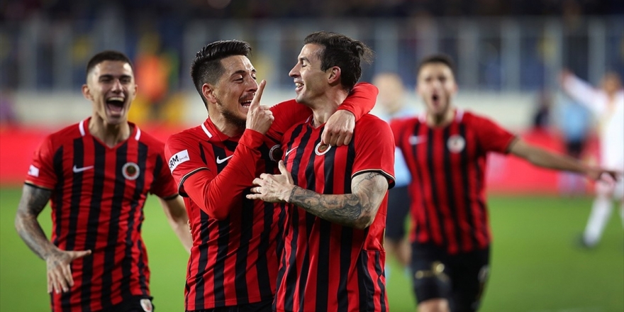 Gençlerbirliği Başkanı Cavcav: Gerçek Gençlerbirliği'ni İkinci Yarıda İzleteceğimize İnanıyorum