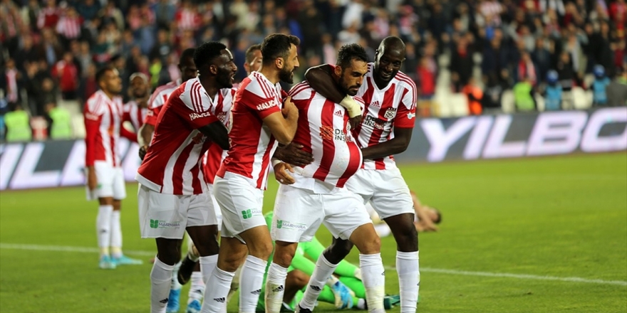 Lider Sivasspor'dan Tarihinin En İyi Hücum Performansı