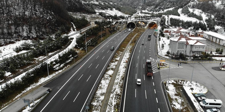 Bolu Dağı Tüneli'nden 2019'da Yaklaşık 11,3 Milyon Araç Geçti