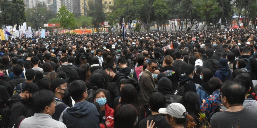 Hong Kong'da Yeni Yılın İlk Protestolarına 1 Milyondan Fazla Kişi Katıldı