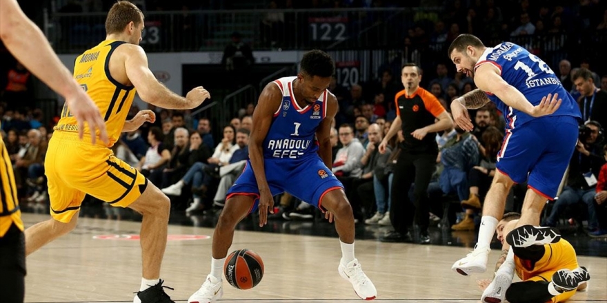 Anadolu Efes, Rusya Temsilcisi Khimki'yi Yendi