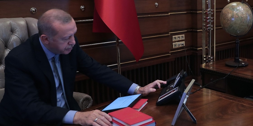 Cumhurbaşkanı Erdoğan, Ruhani Ve Salih İle Görüştü