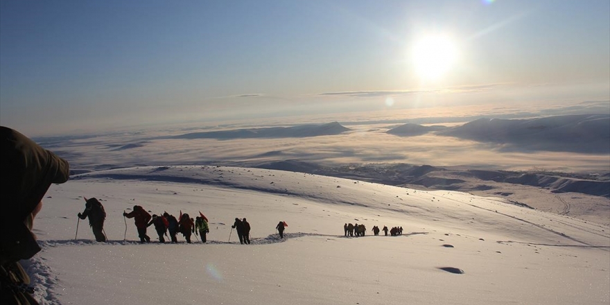 Sarıkamış Şehitleri Anısına Zirve Tırmanışı