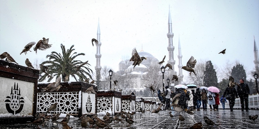 Akdeniz Ve Marmara'da Bazı İller İçin 'Aşırı Yağış' Uyarısı