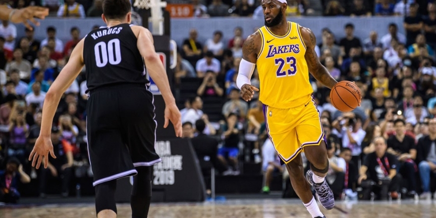 Lakers, Lebron James'in 'Triple-double' Yaptığı Maçta Pistons'ı Yendi