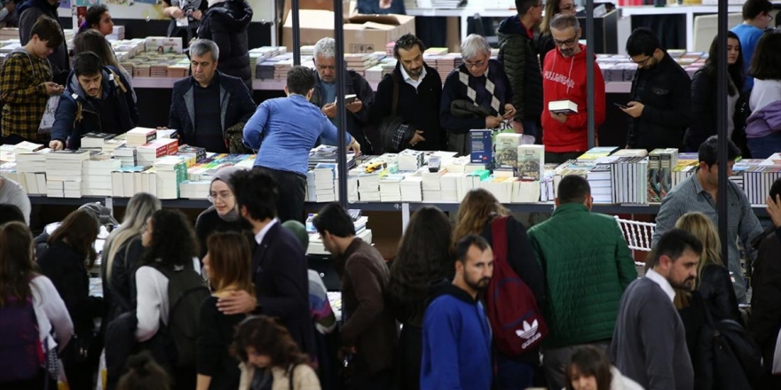 Bağımsız Yayıncılar Bir Yılda 423 Milyon Kitap Üretti