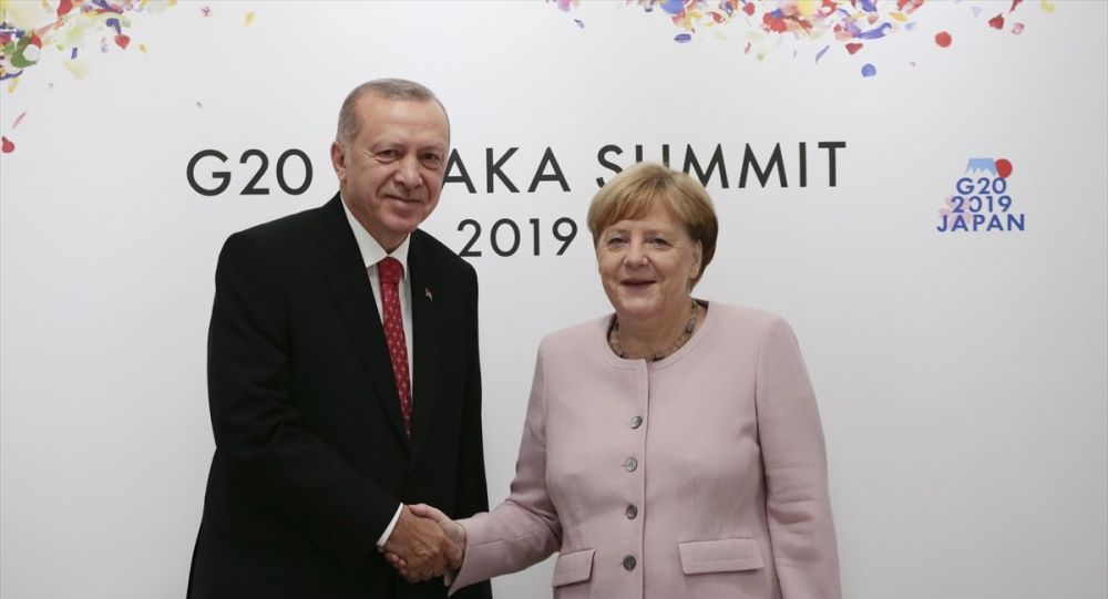 Erdoğan ile Merkel telefonda görüştü