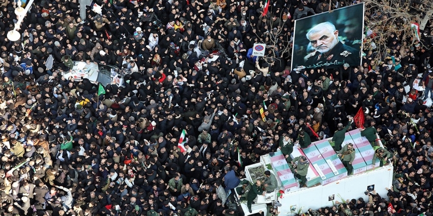 İran’ın Başkenti Tahran’da Süleymani İçin Cenaze Töreni Düzenlendi