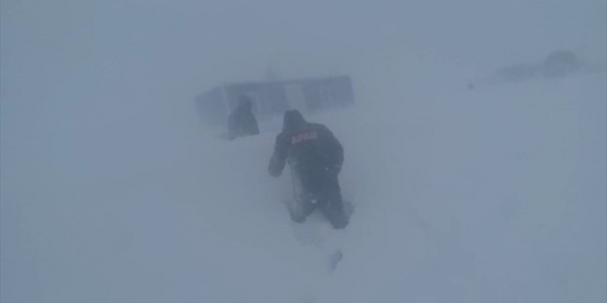 Tipi Nedeniyle Şantiyede Mahsur Kalan İşçi Kurtarıldı