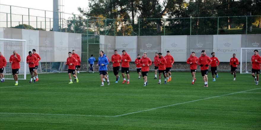 Antalyaspor Teknik Direktörü Tamer Tuna'nın Hedefi Takımı Ligde Tutmak