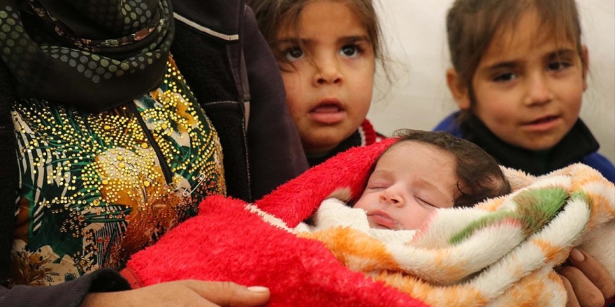 Göç Yolunda Doğan İdlibli Bebek Tedavi İçin Yardım Bekliyor