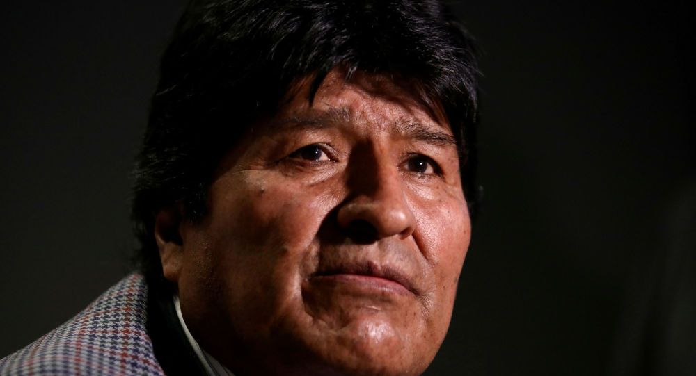Interpol, Evo Morales için kırmızı bülten çıkardı