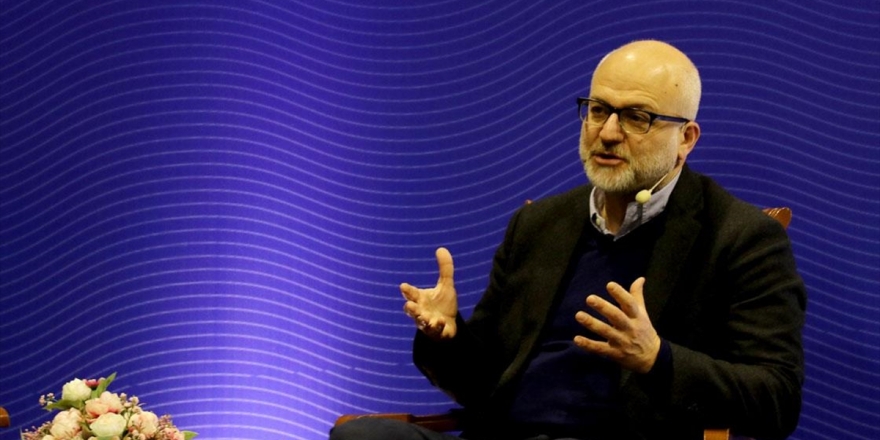 Psikiyatri Uzmanı Prof. Dr. Kemal Sayar: "Çocuklarda Sanal Bağımlılık Ebeveynlerden Kaynaklanıyor"