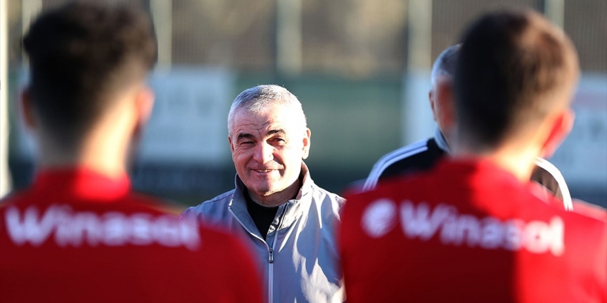 Rıza Çalımbay: Emre Ve Mert Hakan'ın Avrupa'ya Gitmesi Daha İyi Olur