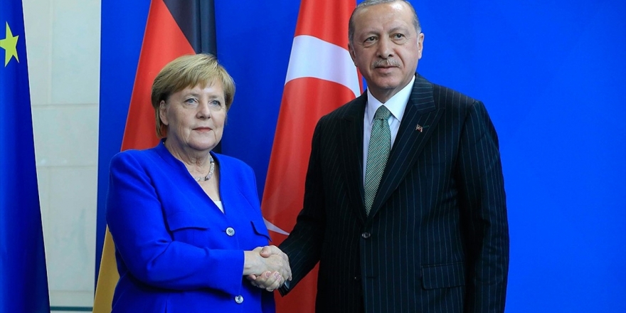 Erdoğan İle Merkel Libya'daki Gelişmeleri Görüştü