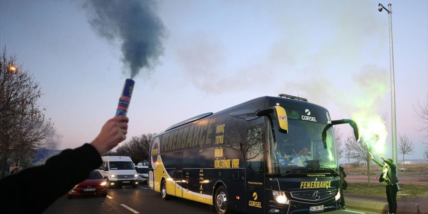 Fenerbahçe Kafilesi Kayseri'ye Geldi