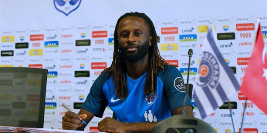 Kasımpaşa, Ndongala'yı Sezon Sonuna Kadar Kiraladı