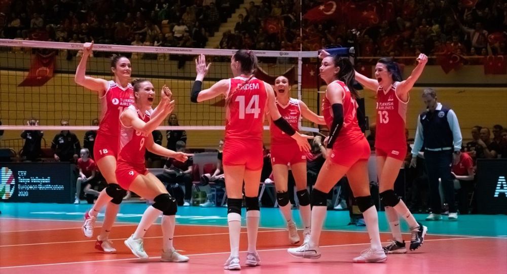 Voleybol takımına 'teşhirci' diyen MHP'li başkan, partinin belediye başkanları listesinden çıkarıldı
