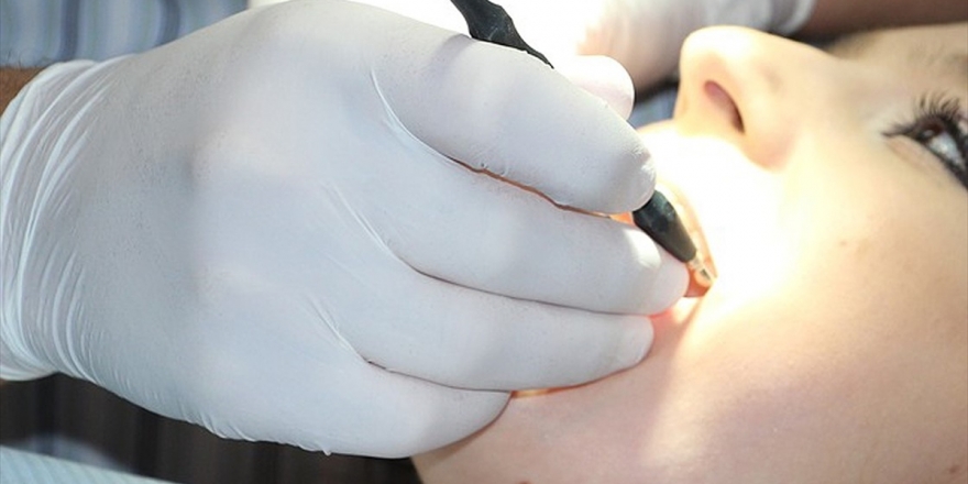 'Onkoloji Tedavisi Öncesinde Diş Kontrolü' Uyarısı