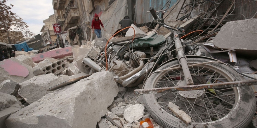 Rusya'nın İdlib Gerginliği Azaltma Bölgesi'ndeki Saldırılarında 4 Sivil Öldü