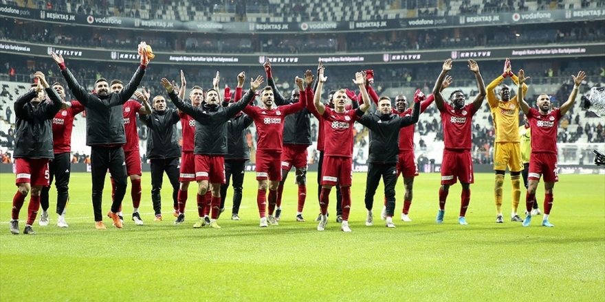 Sivasspor Yoluna Doludizgin Devam Ediyor