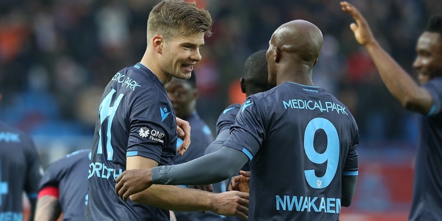 Trabzonspor Sörloth Ve Nwakaeme İle Coştu