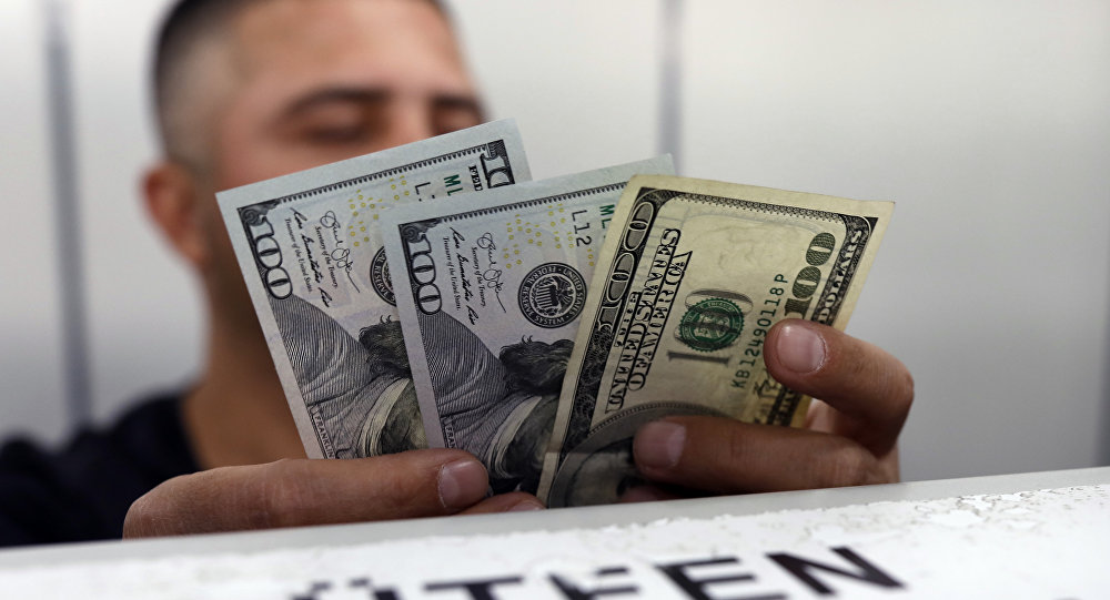 Dolar 5.90'ı geçti