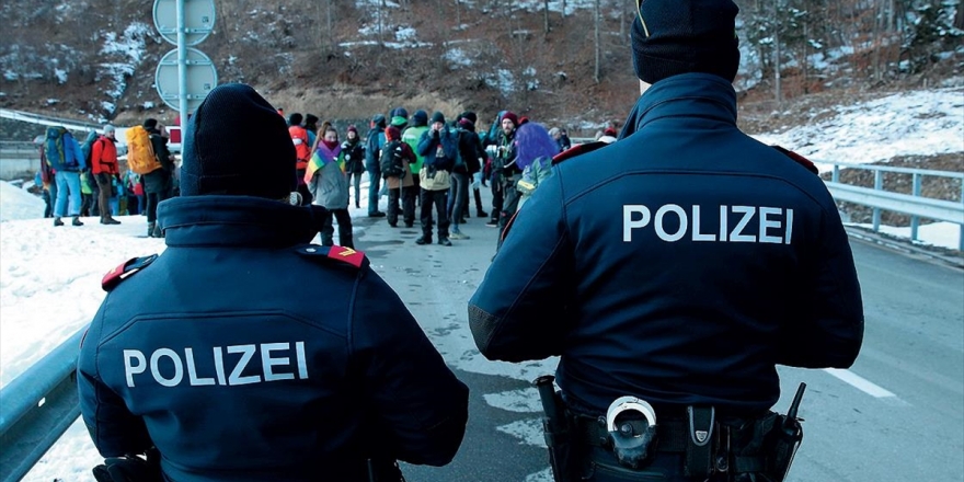 Dünya Ekonomik Forumu Protestolarla Başlıyor