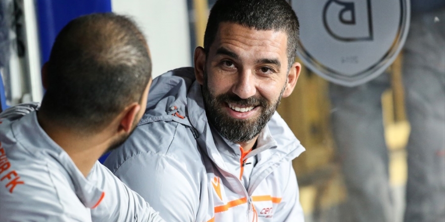 Galatasaray'da Arda Turan Hareketliliği