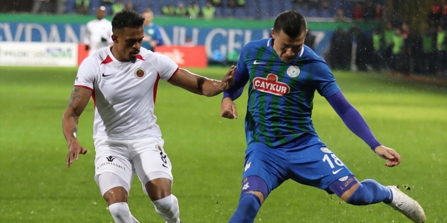 Süper Lig'de Haftanın Kapanış Maçında Gülen Taraf Çaykur Rizespor Oldu