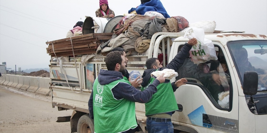 İhh'den Suriye'de Göç Yoluna Düşenlere Acil Yardım Paketi