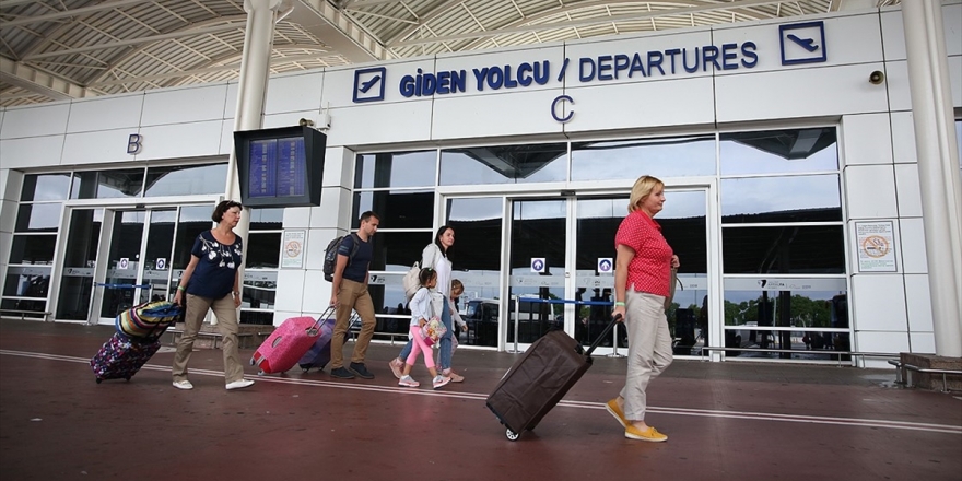 Geçen Yılın 3. Çeyreğinde Seyahat İçin 23,3 Milyar Lira Harcandı