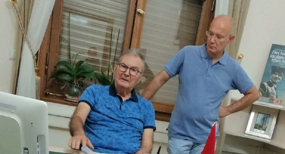 Deniz Baykal hastaneye kaldırıldı