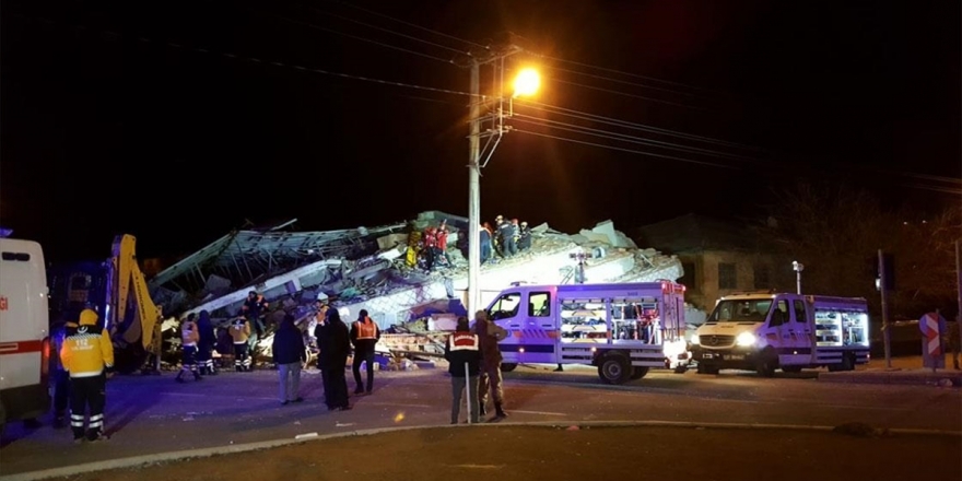 AFAD: Elazığ'da İlk Belirlemelere Göre 6 Kişi Hayatını Kaybetmiştir