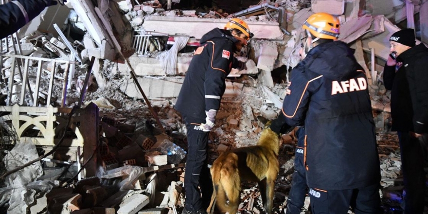 Afad: 968 Arama Kurtarma Personeli Ve 182 Araç Bölgeye Sevk Edildi