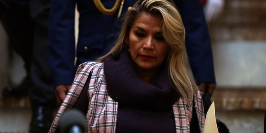 Bolivya'da Geçici Devlet Başkanı Anez Adaylığını Açıkladı