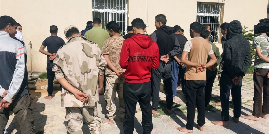 Güvenlik Görevlisi Olma Hayaliyle BAE'ye Giden Sudanlılar, Kendilerini Hafter'in Kamplarında Buldu