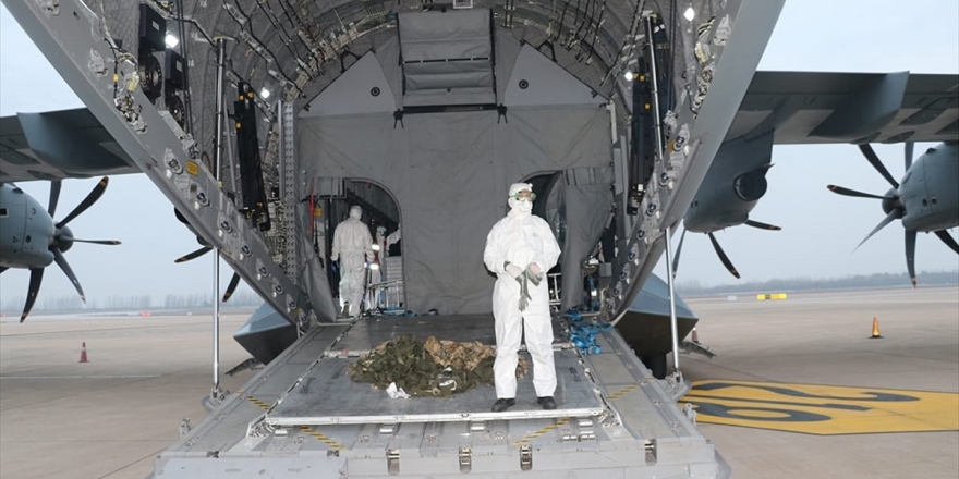 Çin'deki Türk Vatandaşlarını Yurda Getirecek Askeri Uçak Vuhan'dan Havalandı