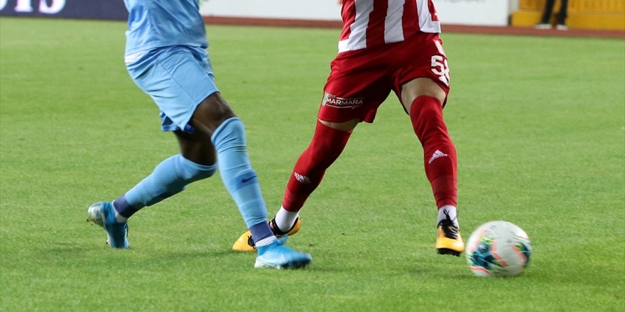 Gaziantep Fk Lider Sivasspor'u Konuk Ediyor