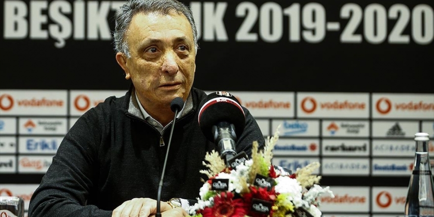 Ahmet Nur Çebi'den Var Eleştirisi