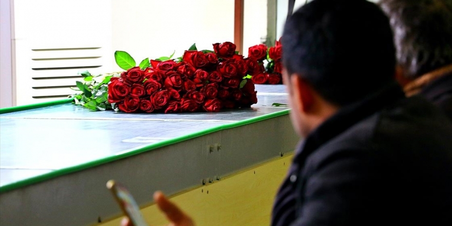 Çukurovalı Çiçekçiler 14 Şubat'ta Yarım Milyon Çiçek Satmayı Hedefliyor