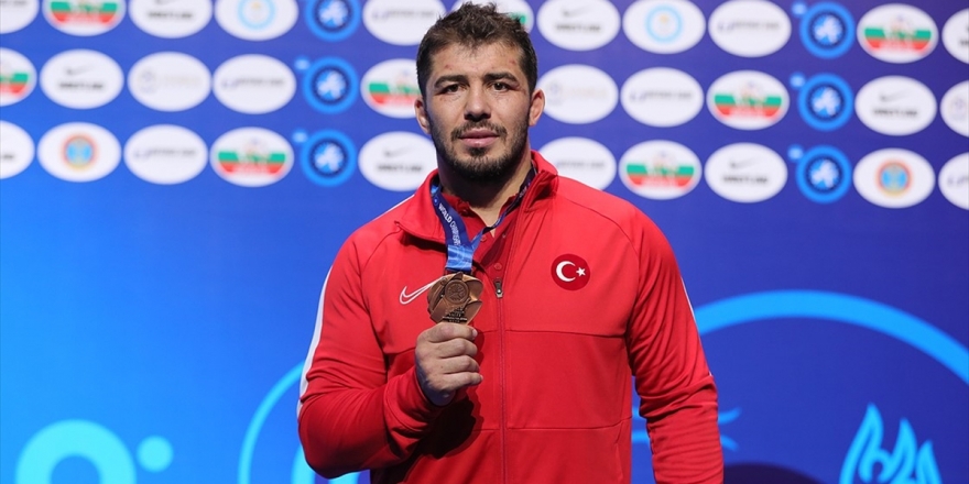 Cenk İldem Avrupa Şampiyonası'nda Kariyerinde Eksik Olan 'Altın Madalyayı' Hedefliyor