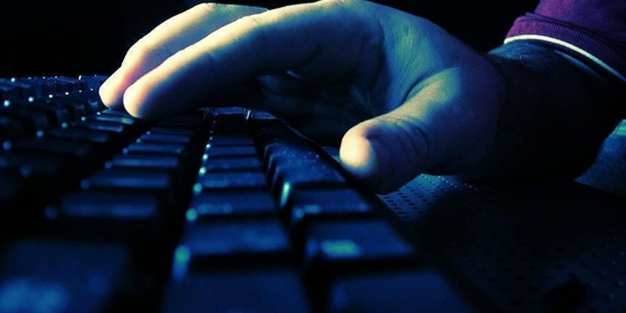 Çalıntı Kullanıcı Bilgileri 'Hacker'ların Elinde Paraya Dönüşüyor